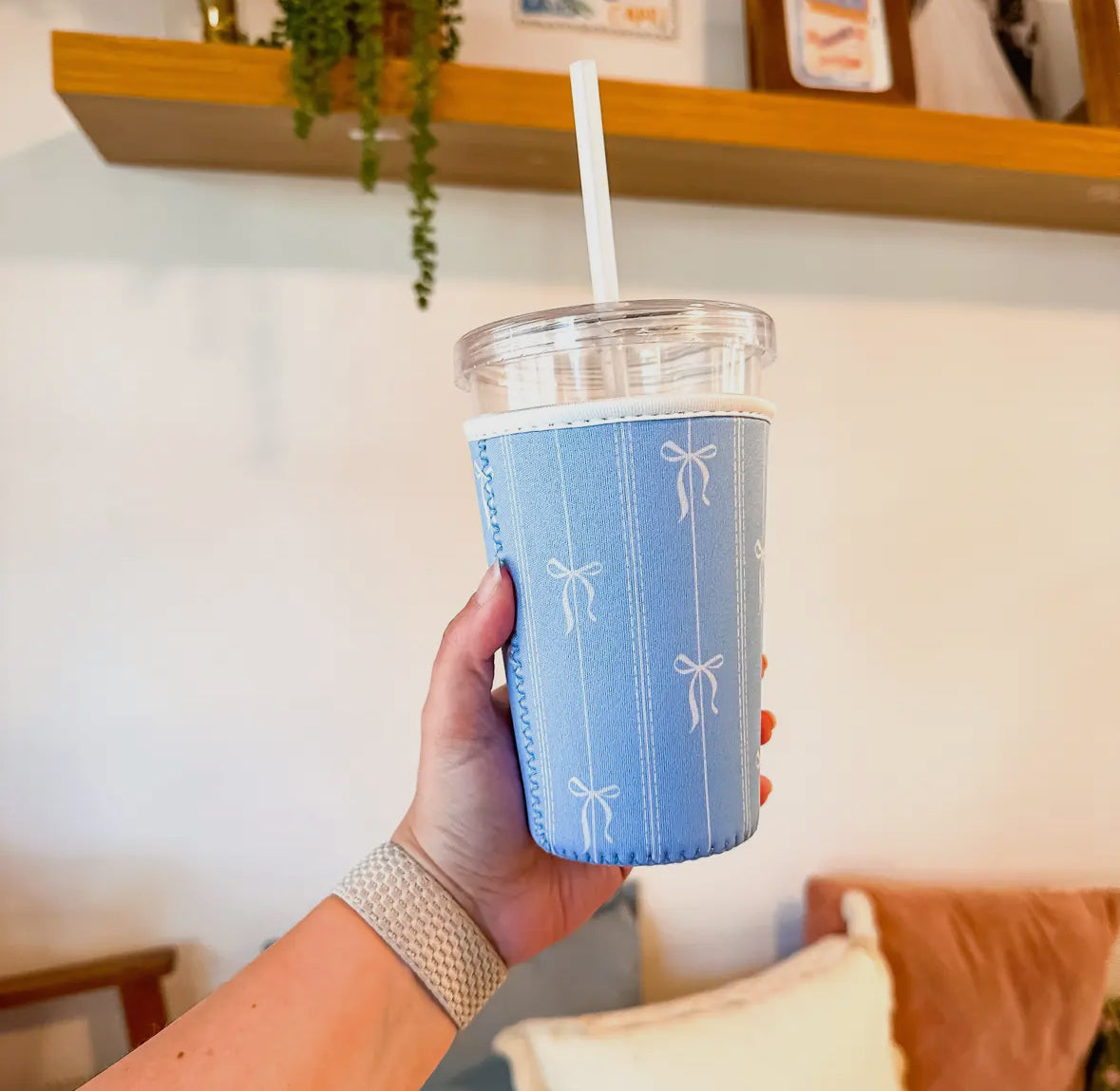Grandmillenial Bows Coffee Sleeve (Medium)