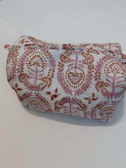 Rosemary Quilted Cosmetic Bag (Large)